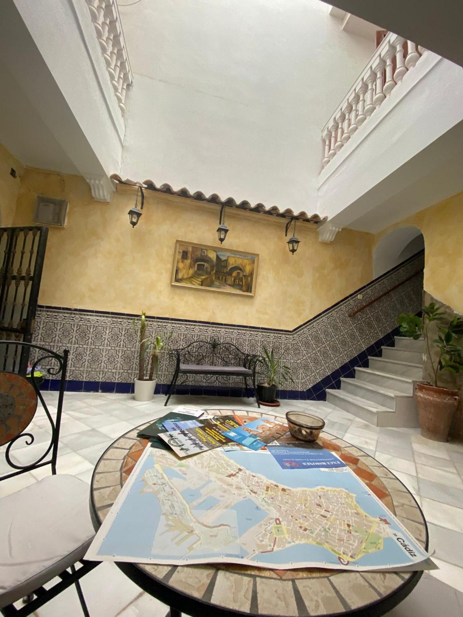 Appartamento Patio Andalusi Junto A La Vina Cadice Esterno foto